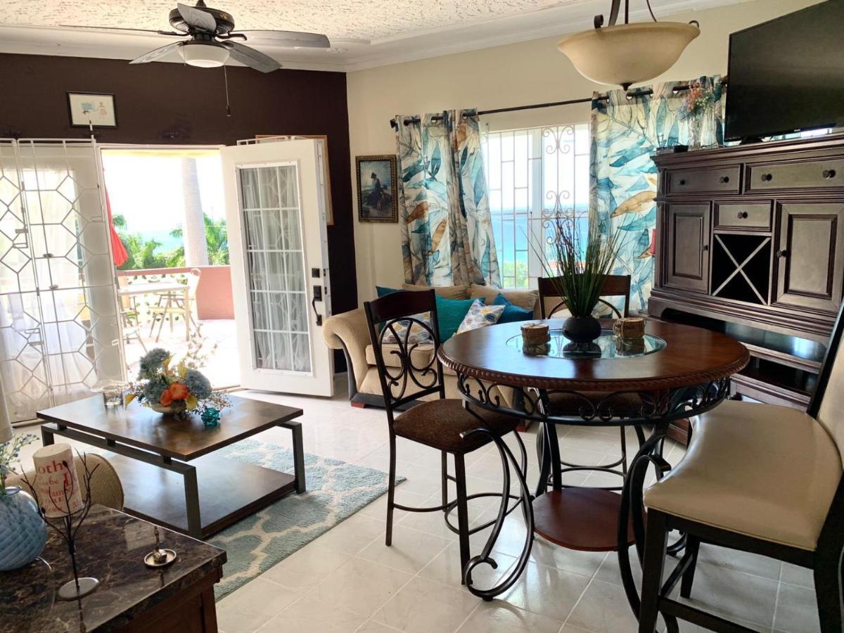 Bella Vista Vacation Apartment Montego Bay Exterior photo