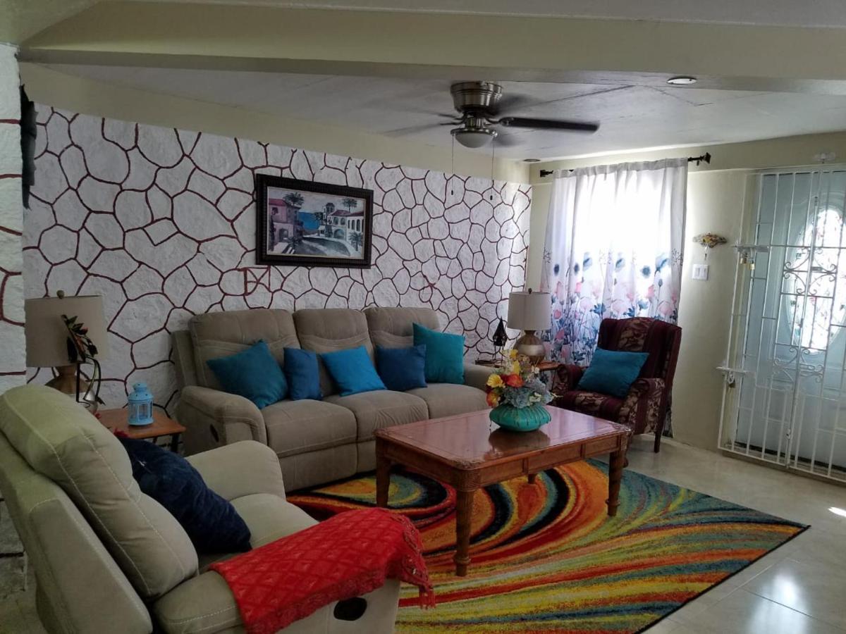 Bella Vista Vacation Apartment Montego Bay Exterior photo