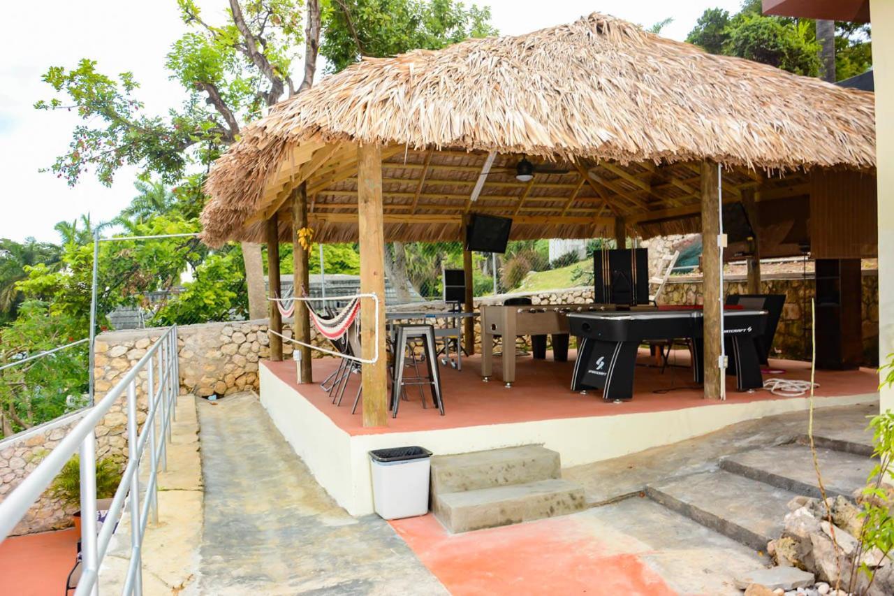 Bella Vista Vacation Apartment Montego Bay Exterior photo